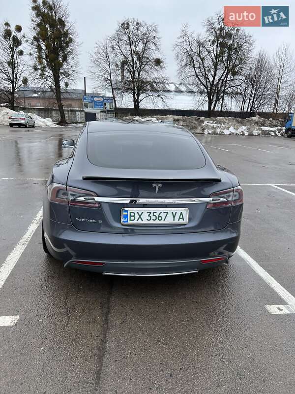 Лифтбек Tesla Model S 2014 в Ровно