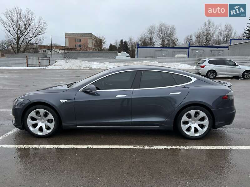 Лифтбек Tesla Model S 2014 в Ровно