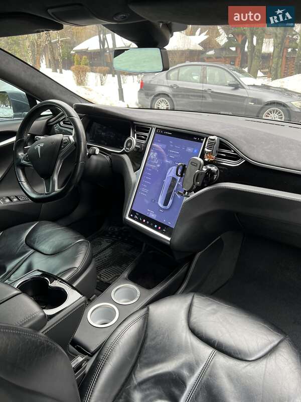 Лифтбек Tesla Model S 2014 в Ровно