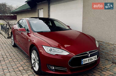 Лифтбек Tesla Model S 2015 в Одессе