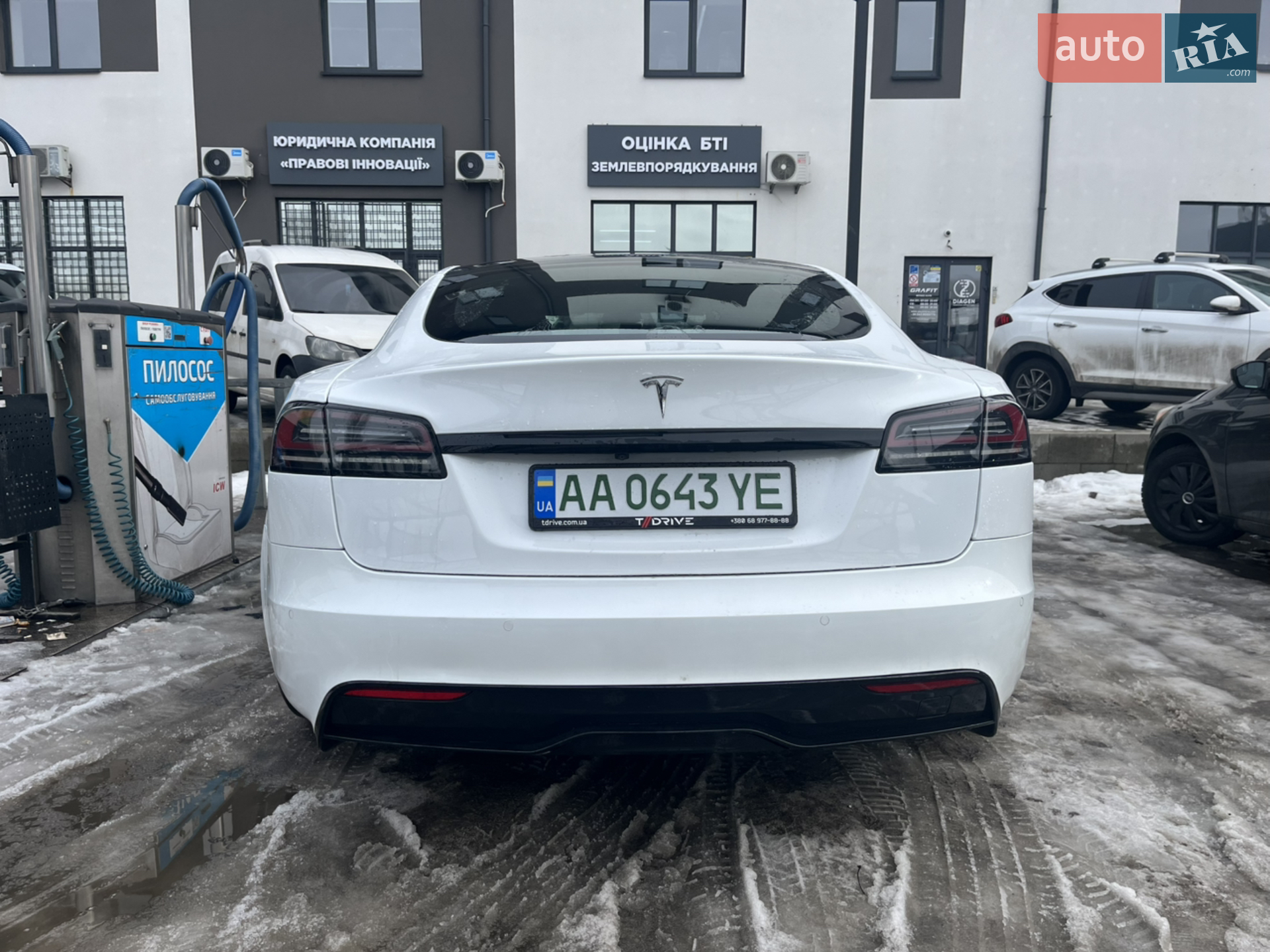 2022 Tesla Model S - мініатюра 5