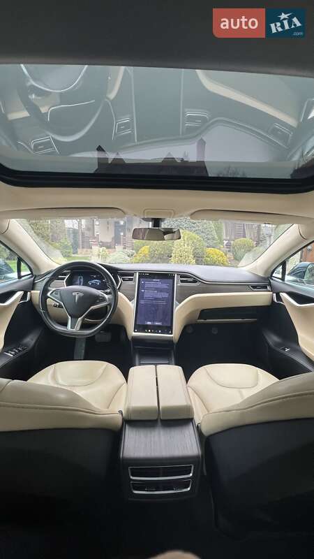 Лифтбек Tesla Model S 2014 в Одессе