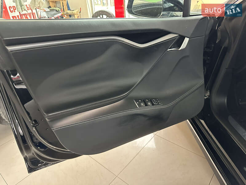 Лифтбек Tesla Model S 2018 в Одессе фото 13 Лифтбек Tesla Model S 2018 в Одессе
