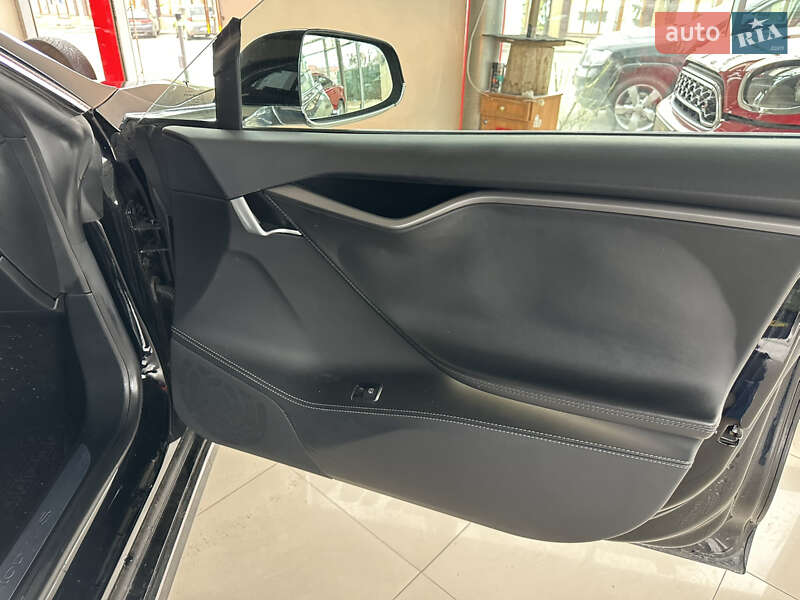 Лифтбек Tesla Model S 2018 в Одессе фото 15 Лифтбек Tesla Model S 2018 в Одессе