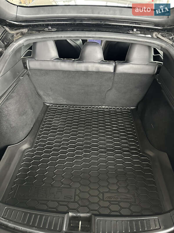 Лифтбек Tesla Model S 2018 в Одессе фото 23 Лифтбек Tesla Model S 2018 в Одессе