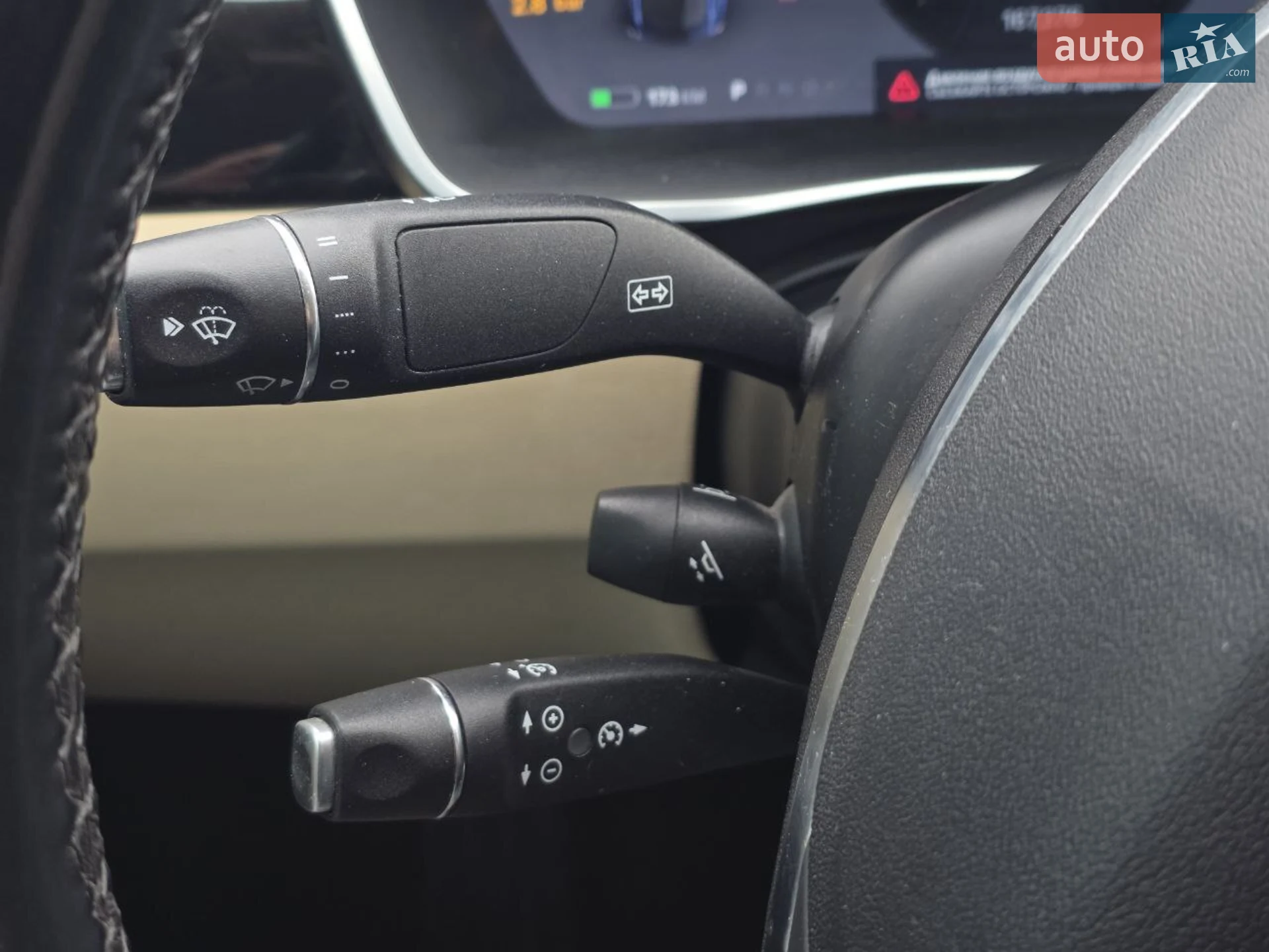 2014 Tesla Model S - мініатюра 3