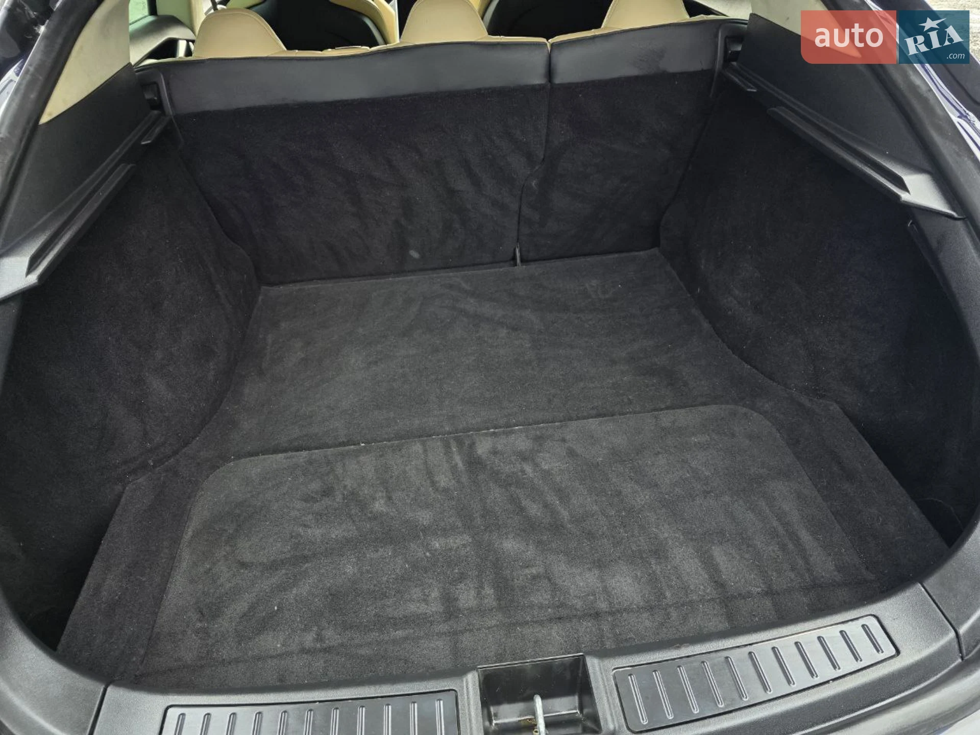 2014 Tesla Model S - мініатюра 13