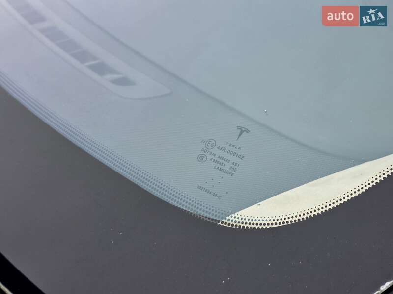 Лифтбек Tesla Model S 2014 в Тернополе