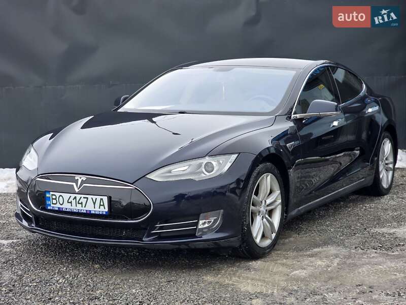 Лифтбек Tesla Model S 2014 в Тернополе