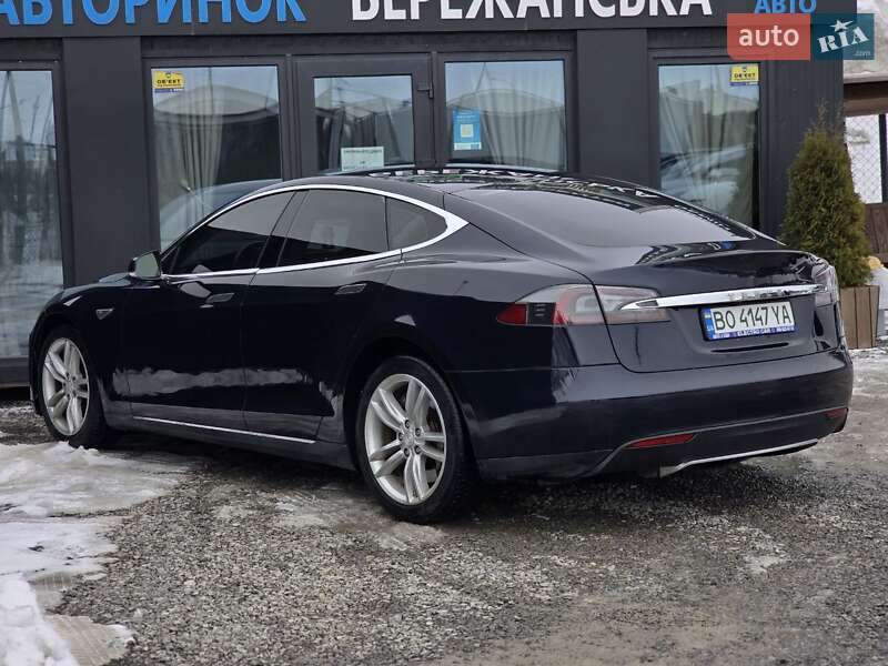 Лифтбек Tesla Model S 2014 в Тернополе