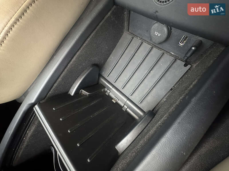 Лифтбек Tesla Model S 2015 в Киеве