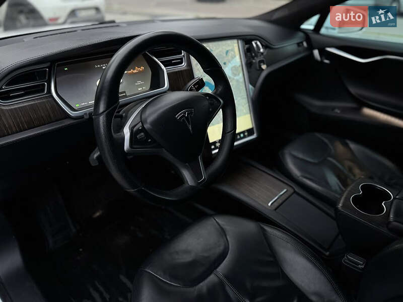 Ліфтбек Tesla Model S 2013 в Львові фото 8 Ліфтбек Tesla Model S 2013 в Львові