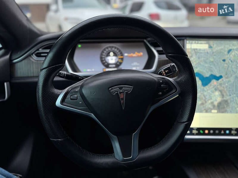 Ліфтбек Tesla Model S 2013 в Львові фото 12 Ліфтбек Tesla Model S 2013 в Львові