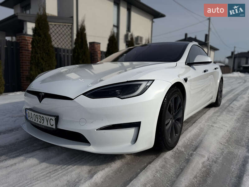 Tesla Model S 2023