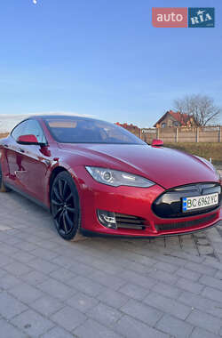 Лифтбек Tesla Model S 2014 в Львове