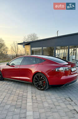 Лифтбек Tesla Model S 2014 в Львове