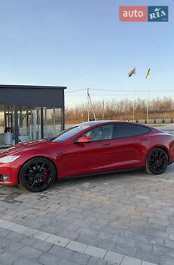 Лифтбек Tesla Model S 2014 в Львове