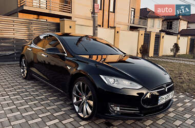 Лифтбек Tesla Model S 2014 в Одессе
