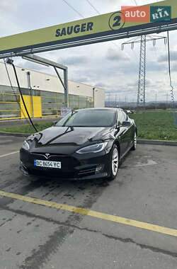 Лифтбек Tesla Model S 2018 в Львове
