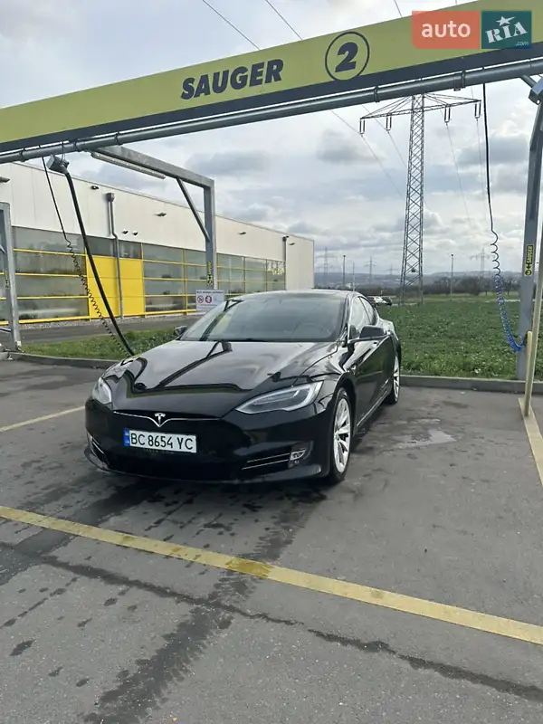 Tesla Model S 2018 VIN 5YJSA7E22JF235382 фото оголошення 2 з 28