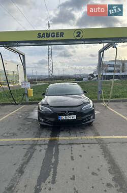 Лифтбек Tesla Model S 2018 в Львове
