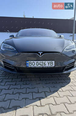 Ліфтбек Tesla Model S 2019 в Тернополі