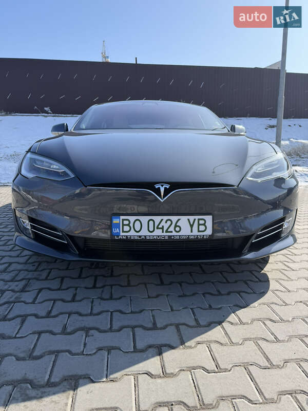 Ліфтбек Tesla Model S 2019 в Тернополі