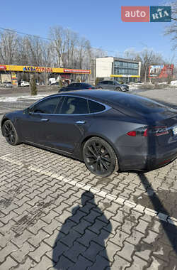 Ліфтбек Tesla Model S 2019 в Тернополі