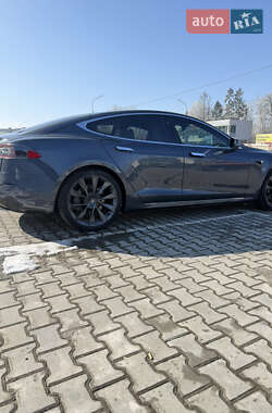 Ліфтбек Tesla Model S 2019 в Тернополі