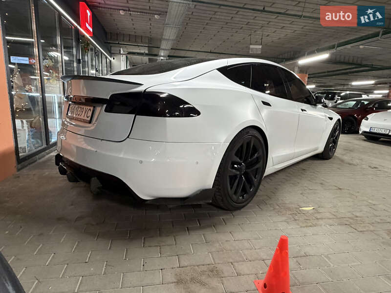 Лифтбек Tesla Model S 2021 в Киеве