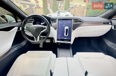 Лифтбек Tesla Model S 2017 в Хусте