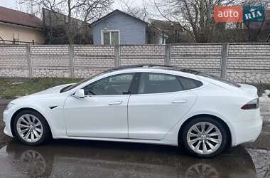 Лифтбек Tesla Model S 2017 в Киеве
