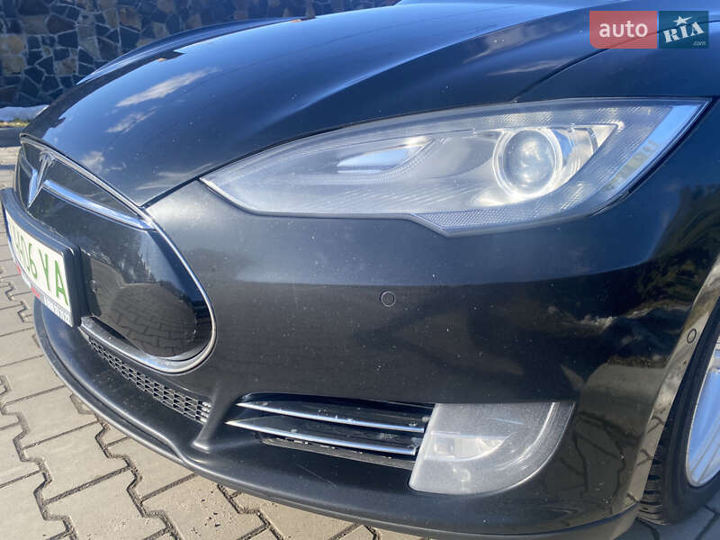 Лифтбек Tesla Model S 2015 в Луцке фото 3 Лифтбек Tesla Model S 2015 в Луцке
