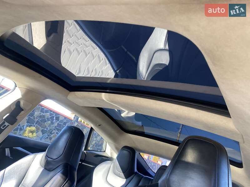 Лифтбек Tesla Model S 2015 в Луцке фото 22 Лифтбек Tesla Model S 2015 в Луцке