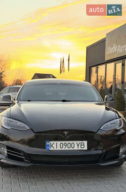 Лифтбек Tesla Model S 2014 в Виннице