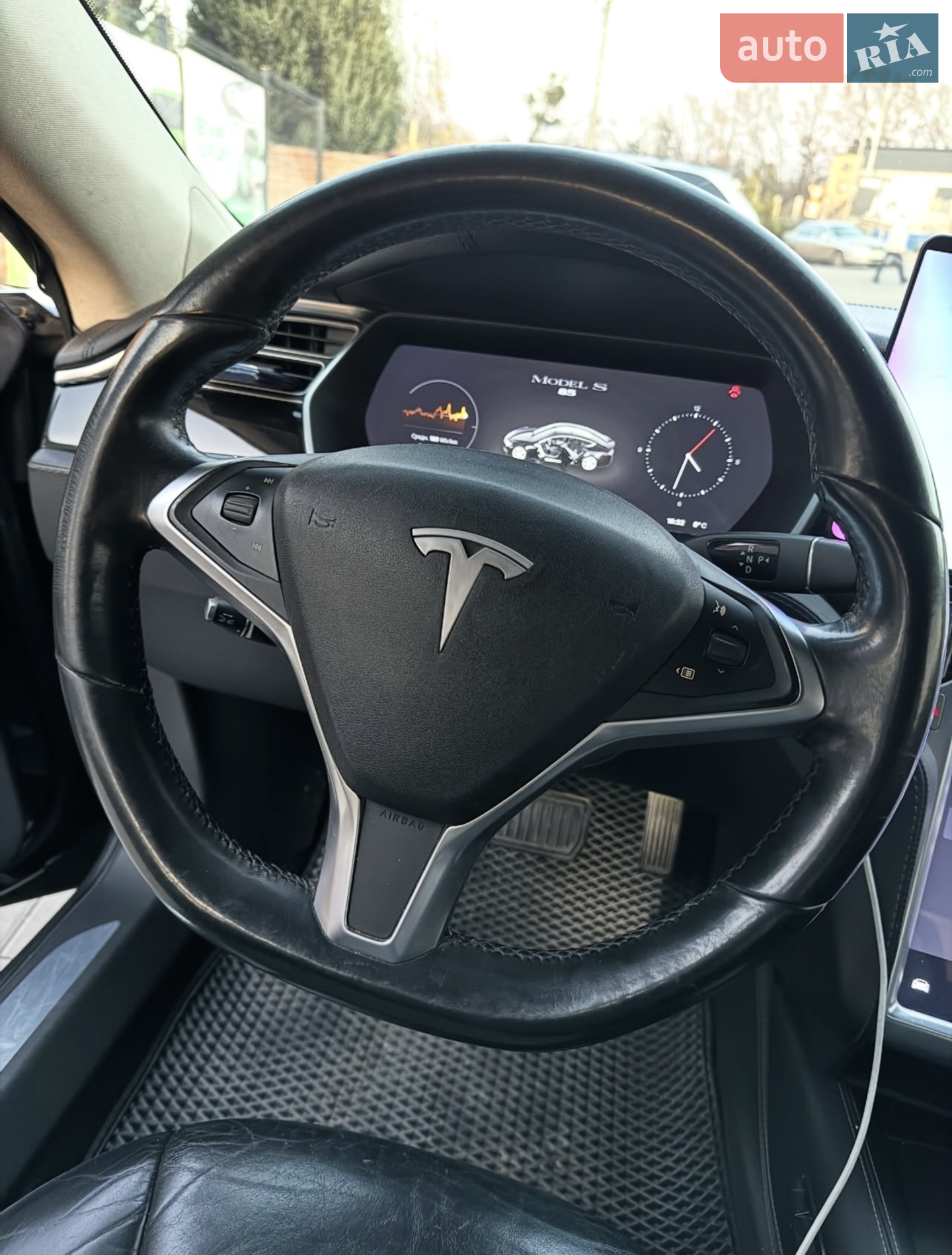 2014 Tesla Model S - мініатюра 8