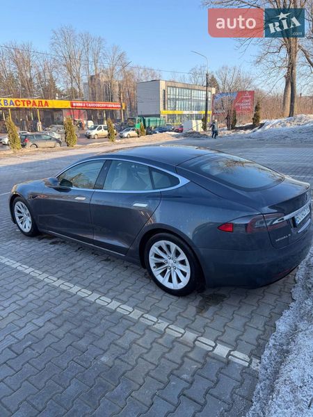 Ліфтбек Tesla Model S 2017 в Тернополі