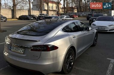 Лифтбек Tesla Model S 2018 в Львове