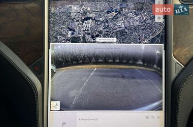 Лифтбек Tesla Model S 2018 в Львове