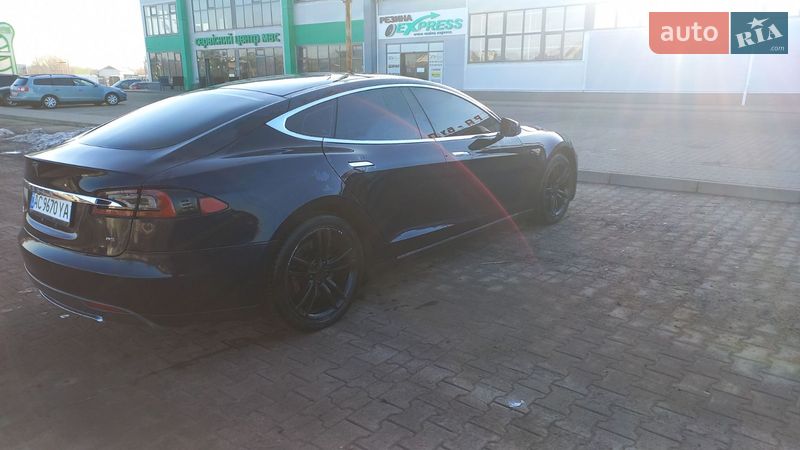 Лифтбек Tesla Model S 2013 в Нововолынске фото 3 Лифтбек Tesla Model S 2013 в Нововолынске