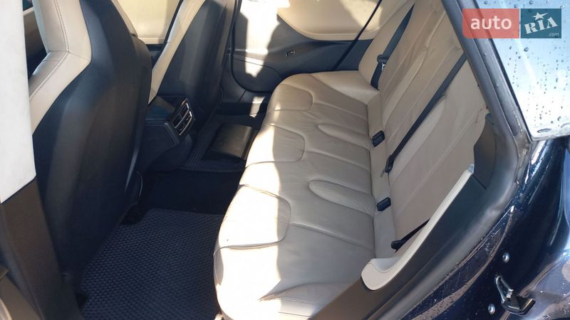 Лифтбек Tesla Model S 2013 в Нововолынске фото 14 Лифтбек Tesla Model S 2013 в Нововолынске