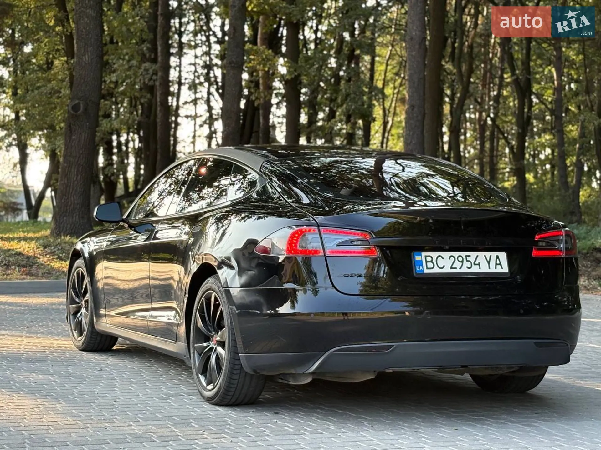 2014 Tesla Model S - мініатюра 28