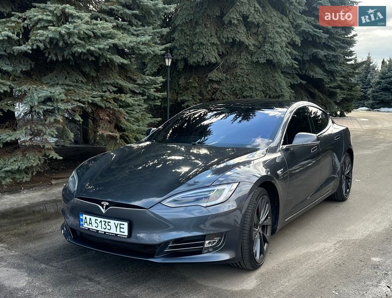 Tesla Model S 2018