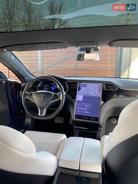 Лифтбек Tesla Model S 2019 в Днепре