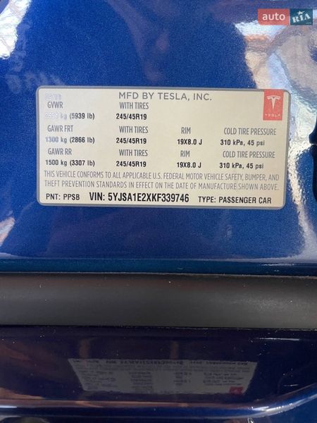 Лифтбек Tesla Model S 2019 в Днепре