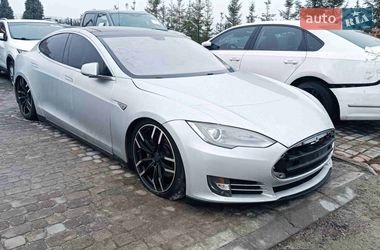 Лифтбек Tesla Model S 2013 в Львове