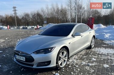 Лифтбек Tesla Model S 2013 в Львове