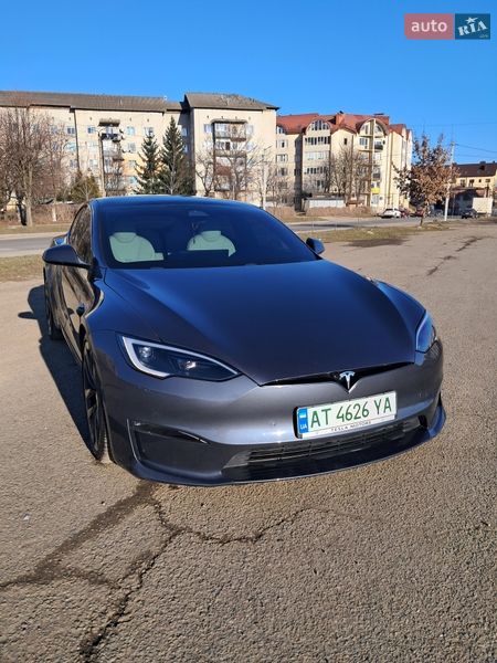 Лифтбек Tesla Model S 2021 в Коломые