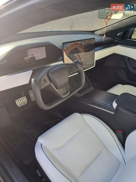 Лифтбек Tesla Model S 2021 в Коломые