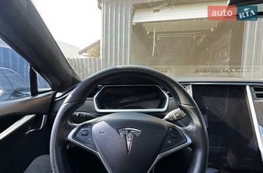 Ліфтбек Tesla Model S 2013 в Львові